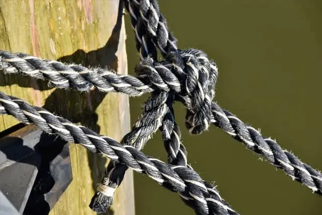 Synthetic ship anchor rope